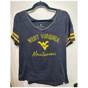 Colosseum West Virginia Mountaineers V-Neck T-Shirt, Size L WVU